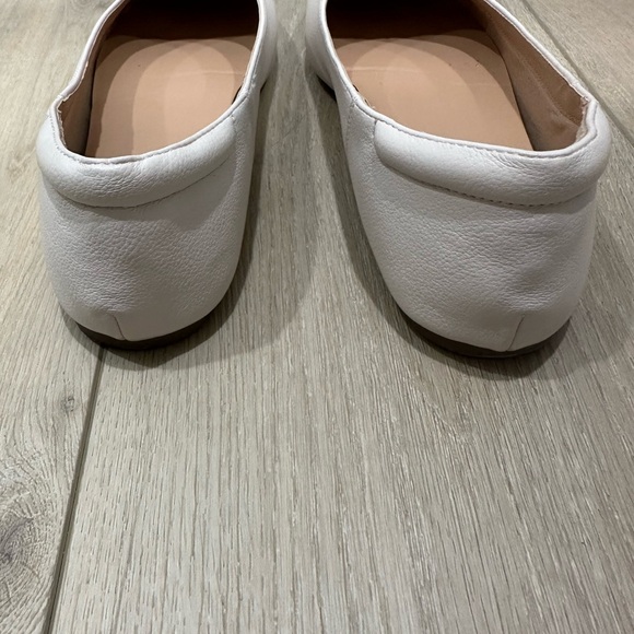 A New Day Cream Pointed Flats Size 11 - Picture 2 of 3